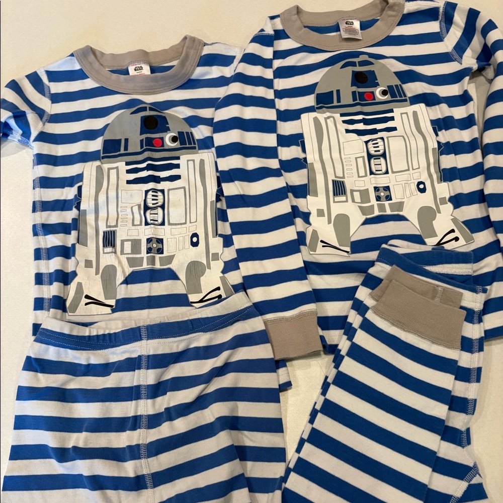 Hanna Andersson 2 sets R2-D2, Size 6-7